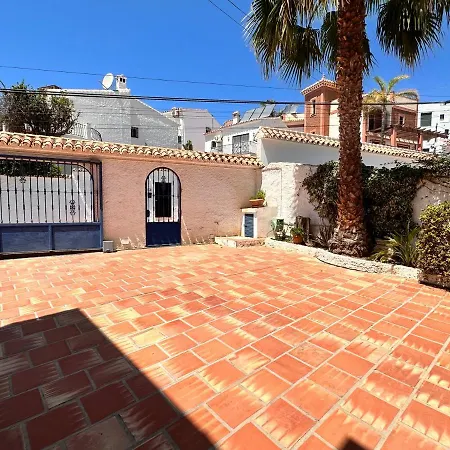 Chimenea 15 Private Pool & Parking By Casasol شقة نيرخا